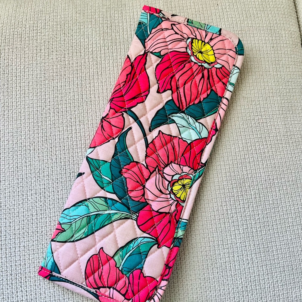 Vera Bradley Floral Quilted Case for Hot Hair Tools • NEW •